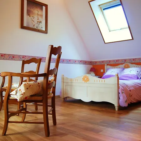Le Clos Des Tilleuls: D-Day Suites with Private Spa Experiences La Vendelee Exterior photo