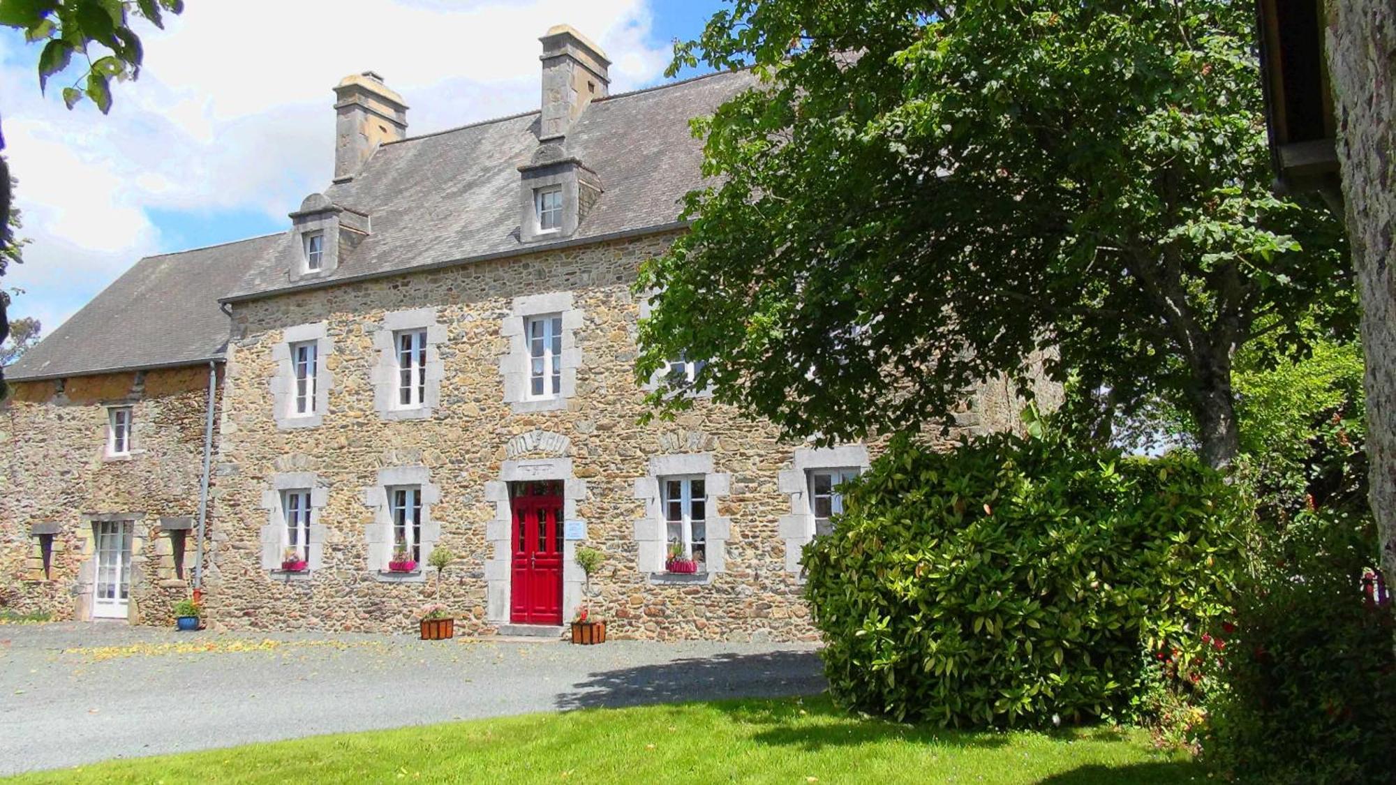 Le Clos Des Tilleuls: D-day With Private Experiences 3*